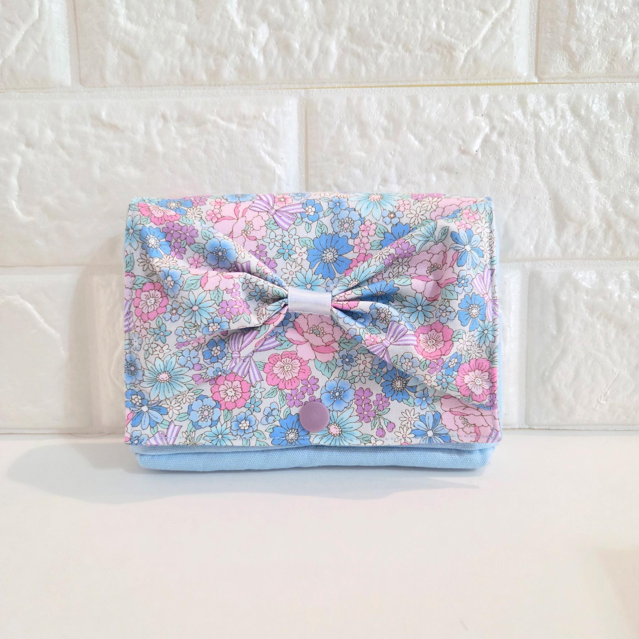 リボンが可愛い♪2ポケット＆ティッシュケース付き移動ポケット