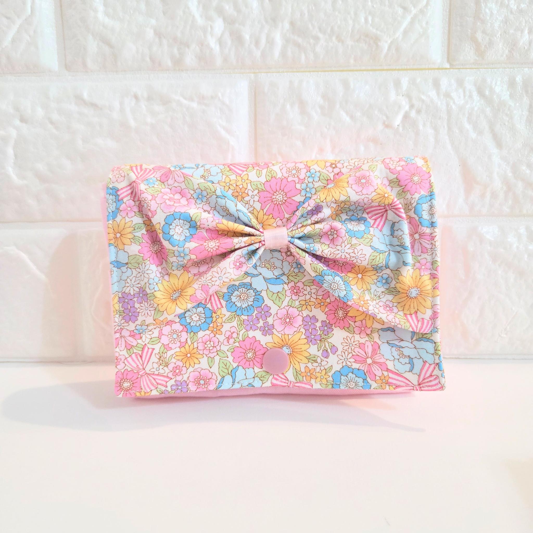 リボンが可愛い♪2ポケット＆ティッシュケース付き移動ポケット